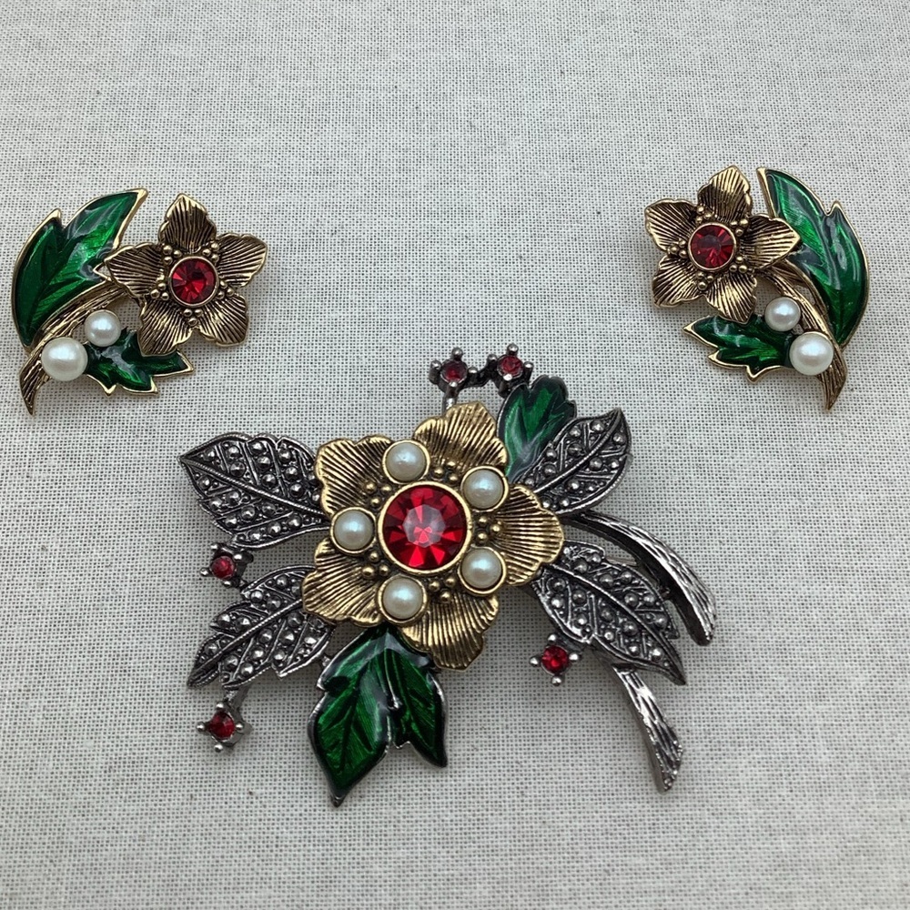 😎40%off Vintage Avon Rich Christmas Brooch and Clip earrings 1992 #36set
